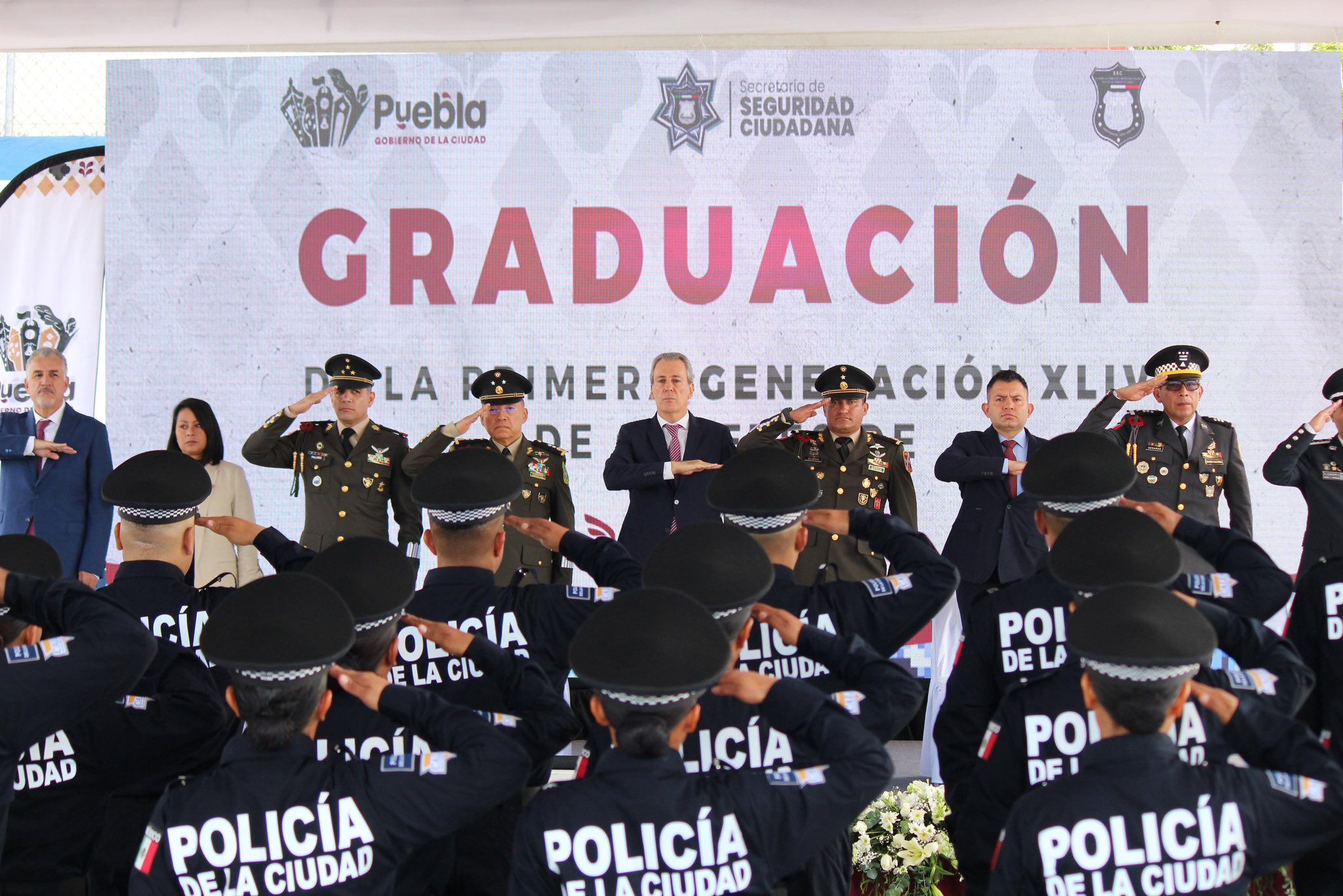 Pepe Chedraui gradua a policias
